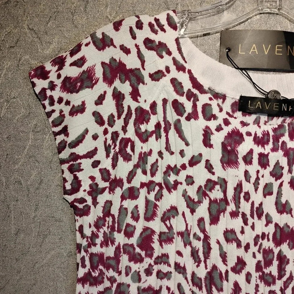 Lavena NWT Women's Ribbed Sweater White/Purple/Gray Animal Print in  Size Small - Picture 3 of 11